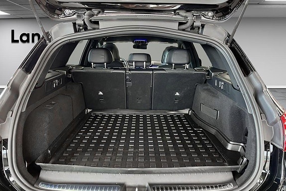 Mercedes-Benz C300 14 of 20
