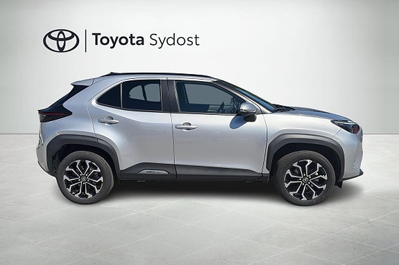Toyota Yaris Cross 10 of 13