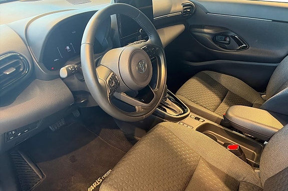 Toyota Yaris Cross 9 of 13