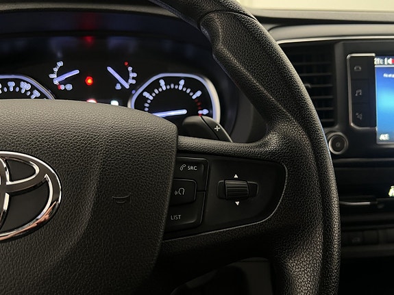 Toyota Proace 23 of 30