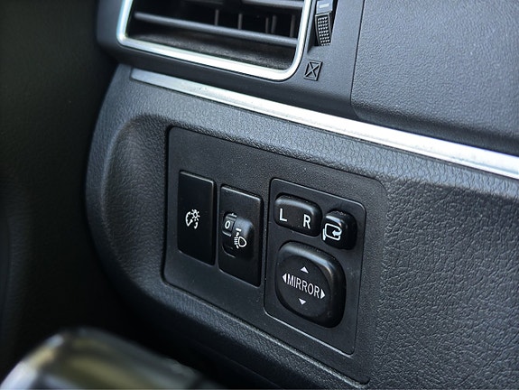 Toyota Verso 19 of 19