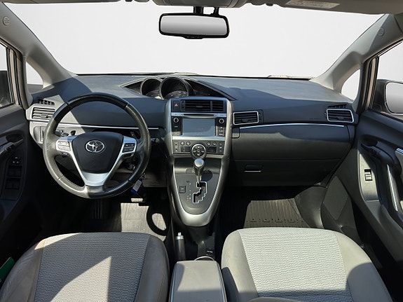 Toyota Verso 11 of 19