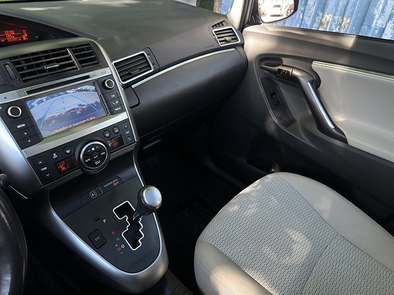 Toyota Verso 13 of 19