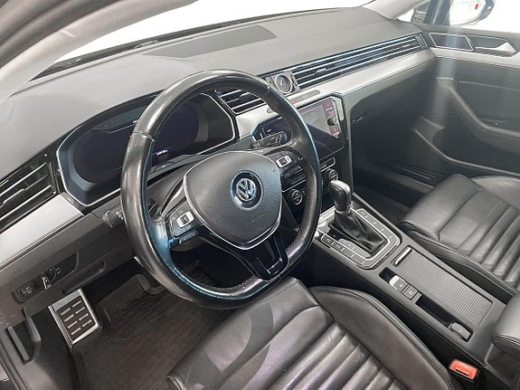 Volkswagen Passat Alltrack 6 of 13