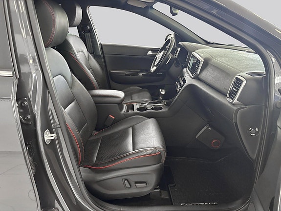 Kia Sportage 18 of 18