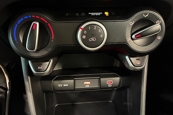 Kia Picanto 23 of 24