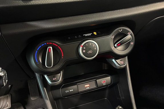 Kia Picanto 15 of 24