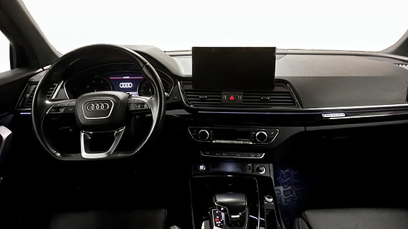 Audi Q5 10 of 15