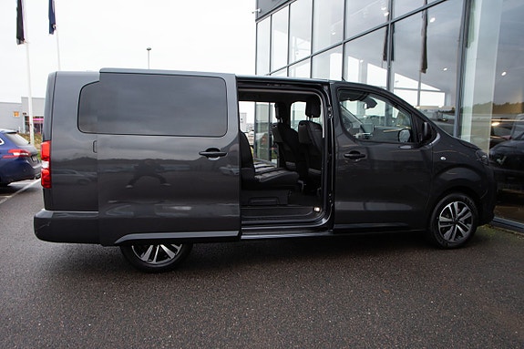 Peugeot Traveller 5 of 16