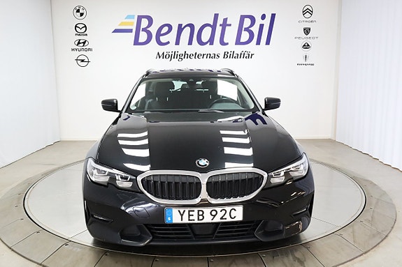 BMW 330e 3 of 24