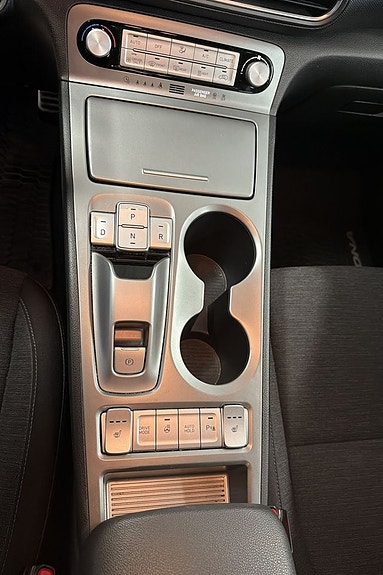 Hyundai Kona 18 of 20