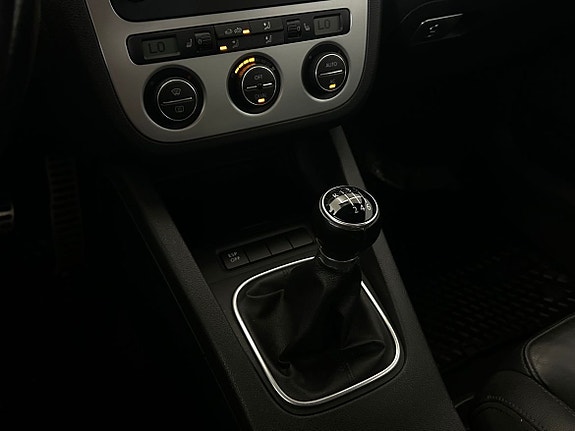 Volkswagen Eos 10 of 10