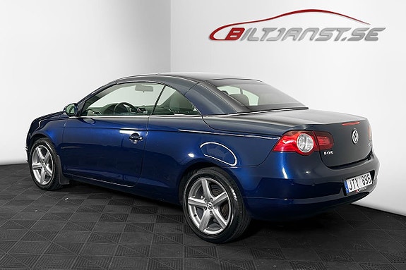 Volkswagen Eos 2 of 10