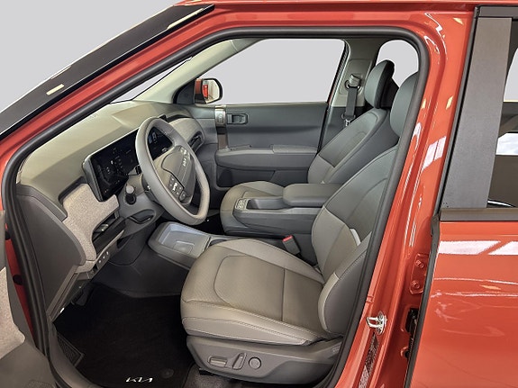 Kia EV3 8 of 16