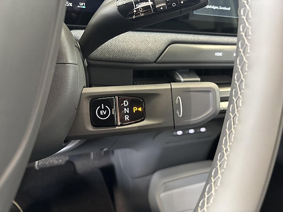 Kia EV3 12 of 16