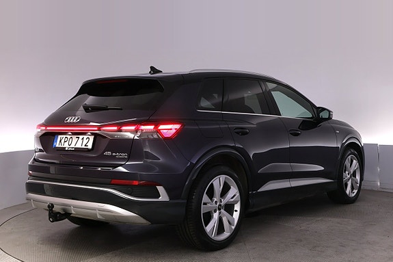 Audi Q4 e-tron 5 of 27