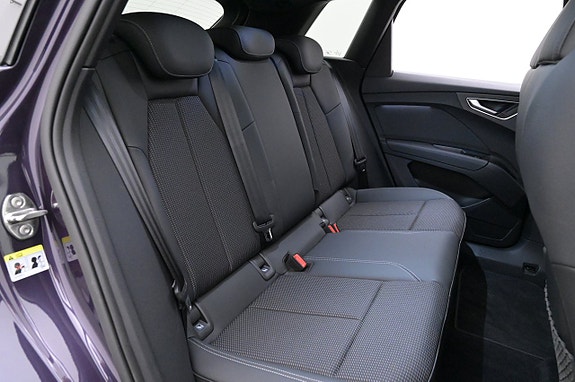 Audi Q4 e-tron 21 of 27
