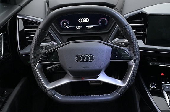 Audi Q4 e-tron 7 of 27