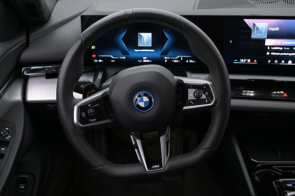 BMW i5 7 of 27
