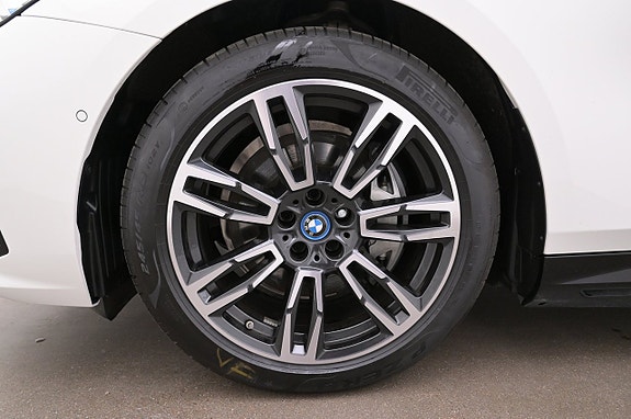 BMW i5 27 of 27