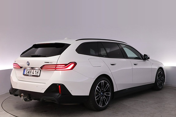 BMW i5 5 of 27