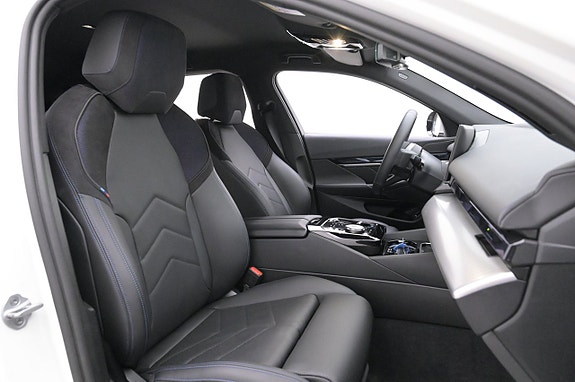 BMW i5 11 of 27