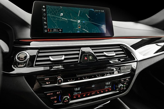 BMW 540i 12 of 23