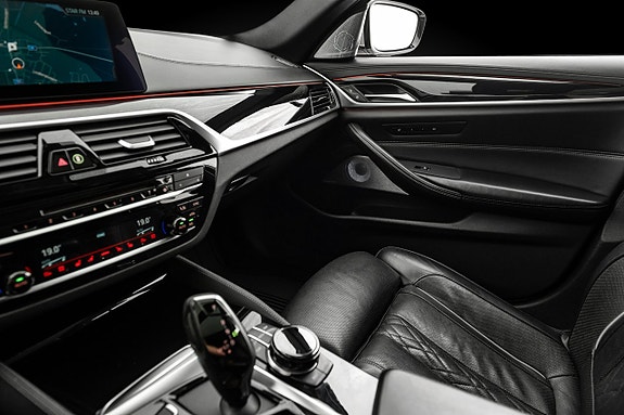 BMW 540i 14 of 23