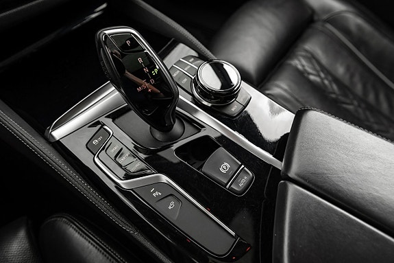 BMW 540i 13 of 23