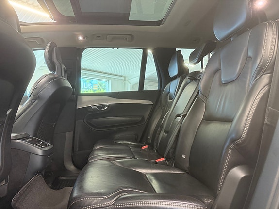 Volvo XC90 7 of 18