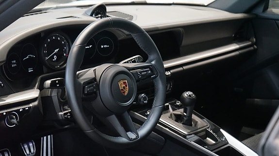 Porsche 911 Carrera T 4 of 9