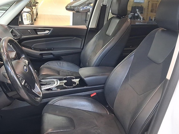 Ford S-MAX 13 of 16