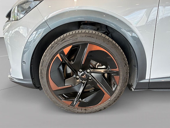 Cupra Tavascan 13 of 13