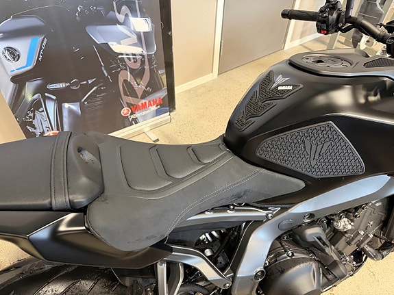 Yamaha MT-09 Y-AMT ABS 3 of 5