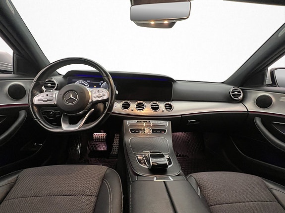 Mercedes-Benz E220 14 of 30