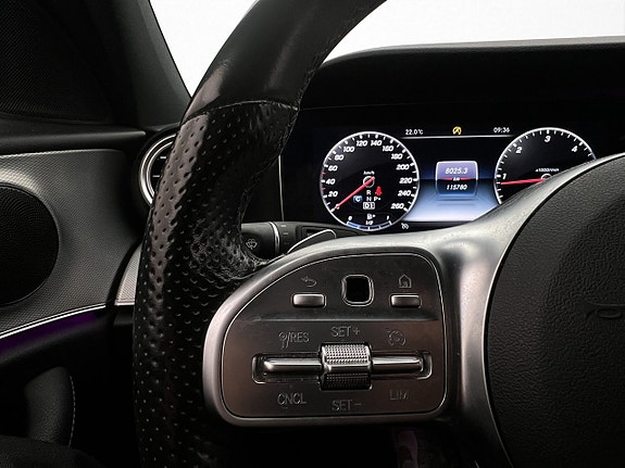 Mercedes-Benz E220 15 of 30
