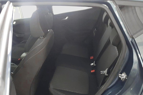 Ford Fiesta 8 of 11