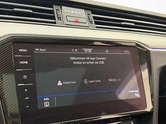 Volkswagen Passat 22 of 30