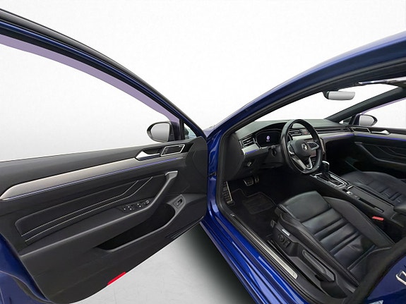 Volkswagen Passat 17 of 30