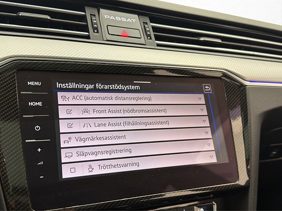 Volkswagen Passat 23 of 30