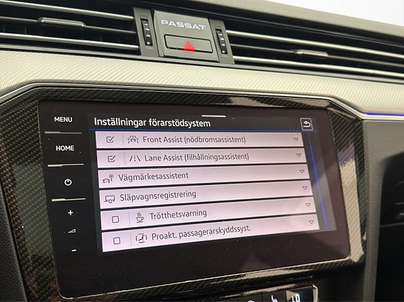 Volkswagen Passat 24 of 30