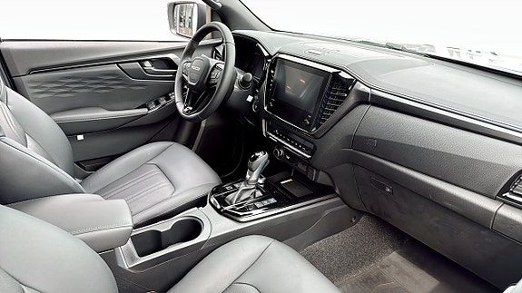 Isuzu D-max 3 of 9