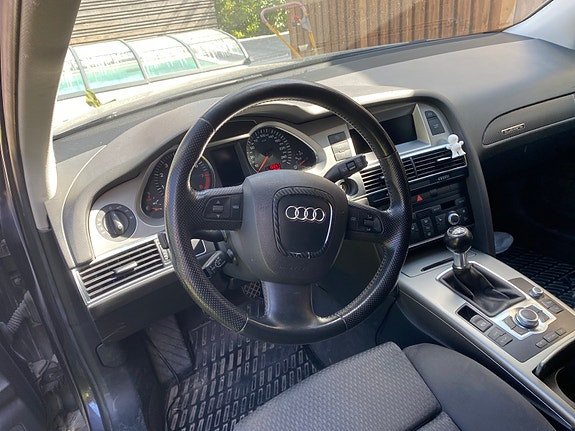 Audi A6 4 of 4