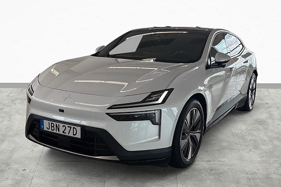 Polestar 4 7 of 30