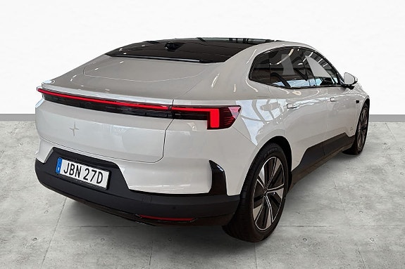 Polestar 4 9 of 30