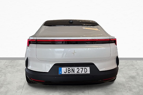 Polestar 4 5 of 30