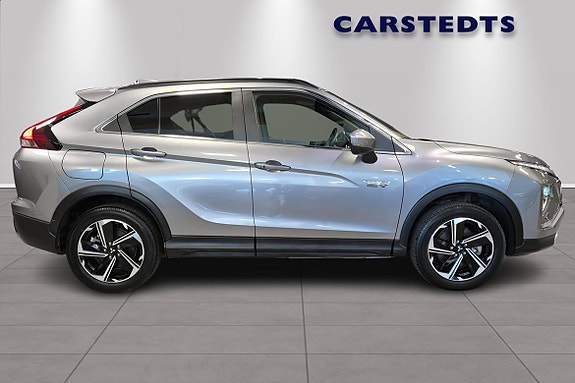 Mitsubishi Eclipse Cross 2 of 13