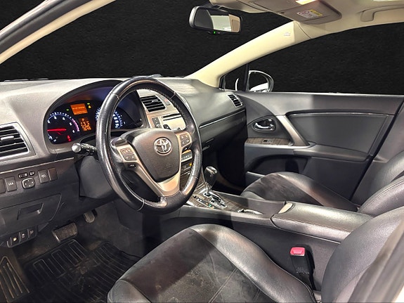 Toyota Avensis 13 of 24