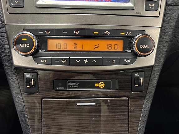 Toyota Avensis 23 of 24