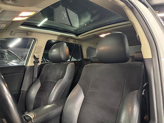 Toyota Avensis 16 of 24